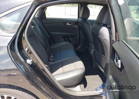 2024 Kia Forte Gt-Line из США, поврежденный, VIN 3KPF54AD7RE693898